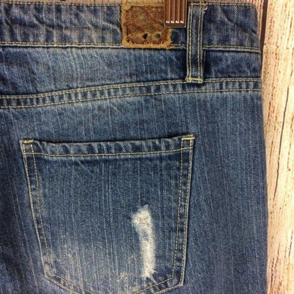 Life In Progress Women's Size 28 Medium Wash Distressed Blue Jeans Destroyed - Picture 3 of 6